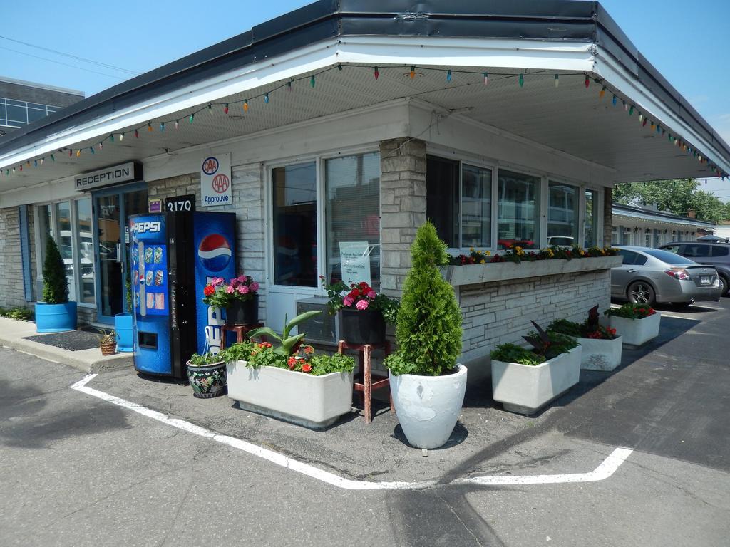 Motel La Siesta Saint-Lambert-Chambly Buitenkant foto