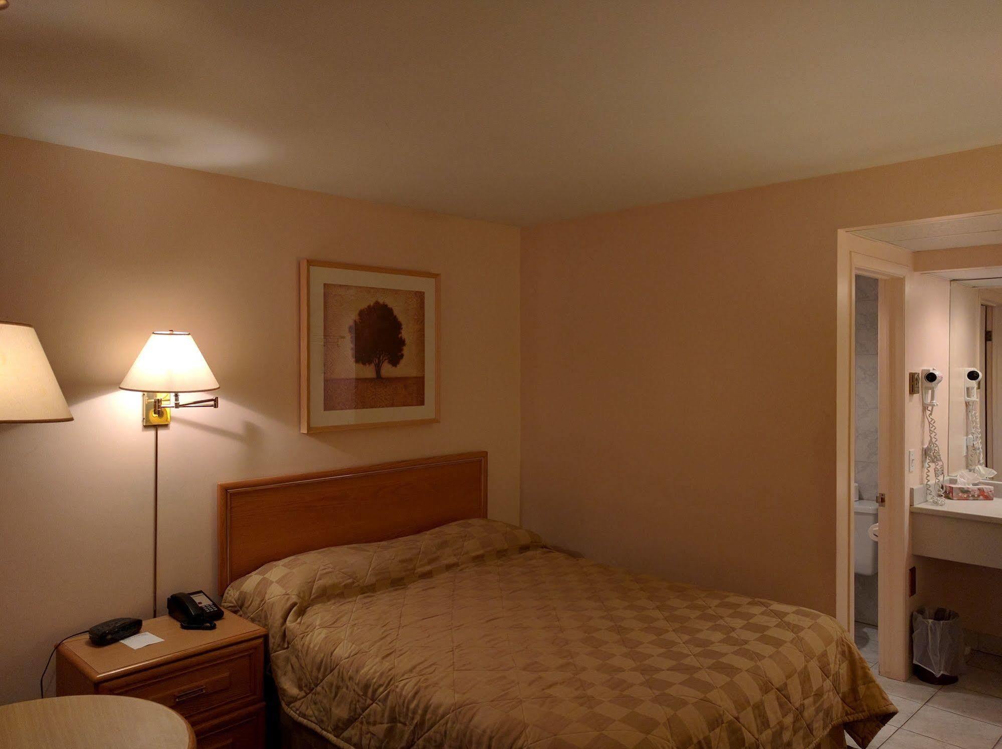 Motel La Siesta Saint-Lambert-Chambly Buitenkant foto