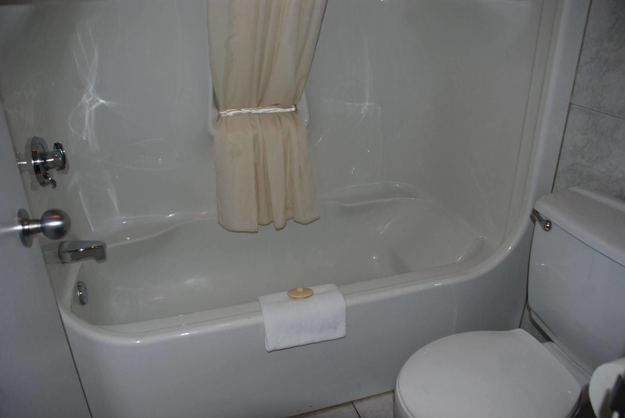 Motel La Siesta Saint-Lambert-Chambly Buitenkant foto